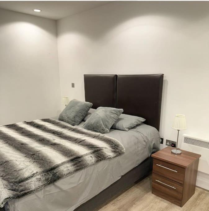 Mediacity Studio Apartment Salford-Quays Манчестер Екстер'єр фото