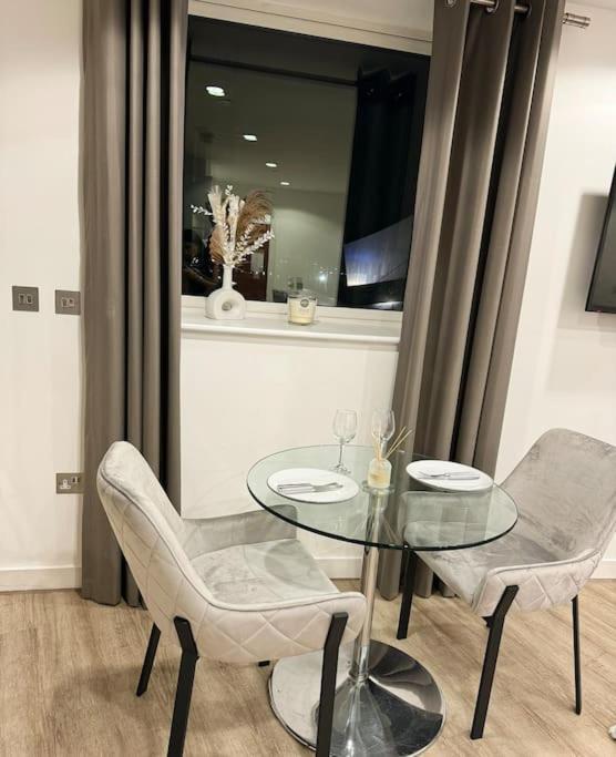 Mediacity Studio Apartment Salford-Quays Манчестер Екстер'єр фото